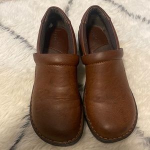Like new BOC clogs